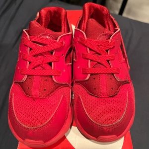 Red Nike Huaraches